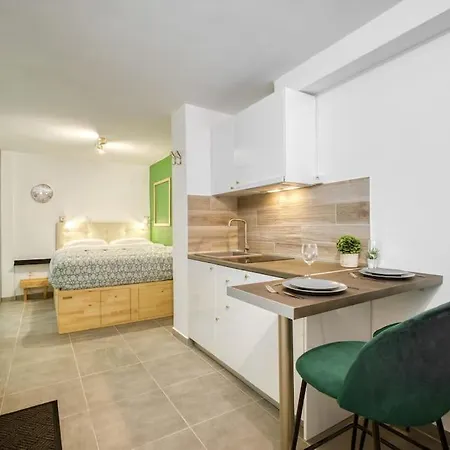Modern Boutique Atenas