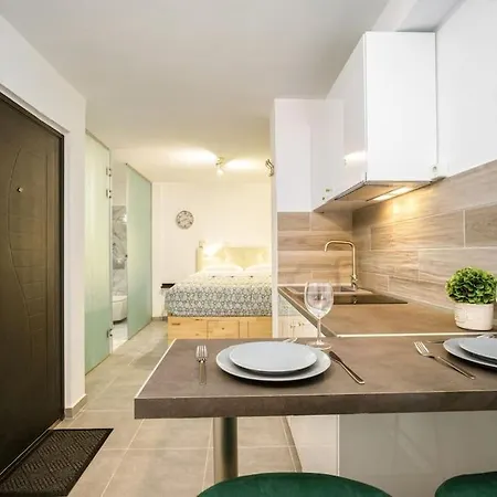 Modern Boutique