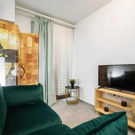 Modern Boutique Apartment Athens